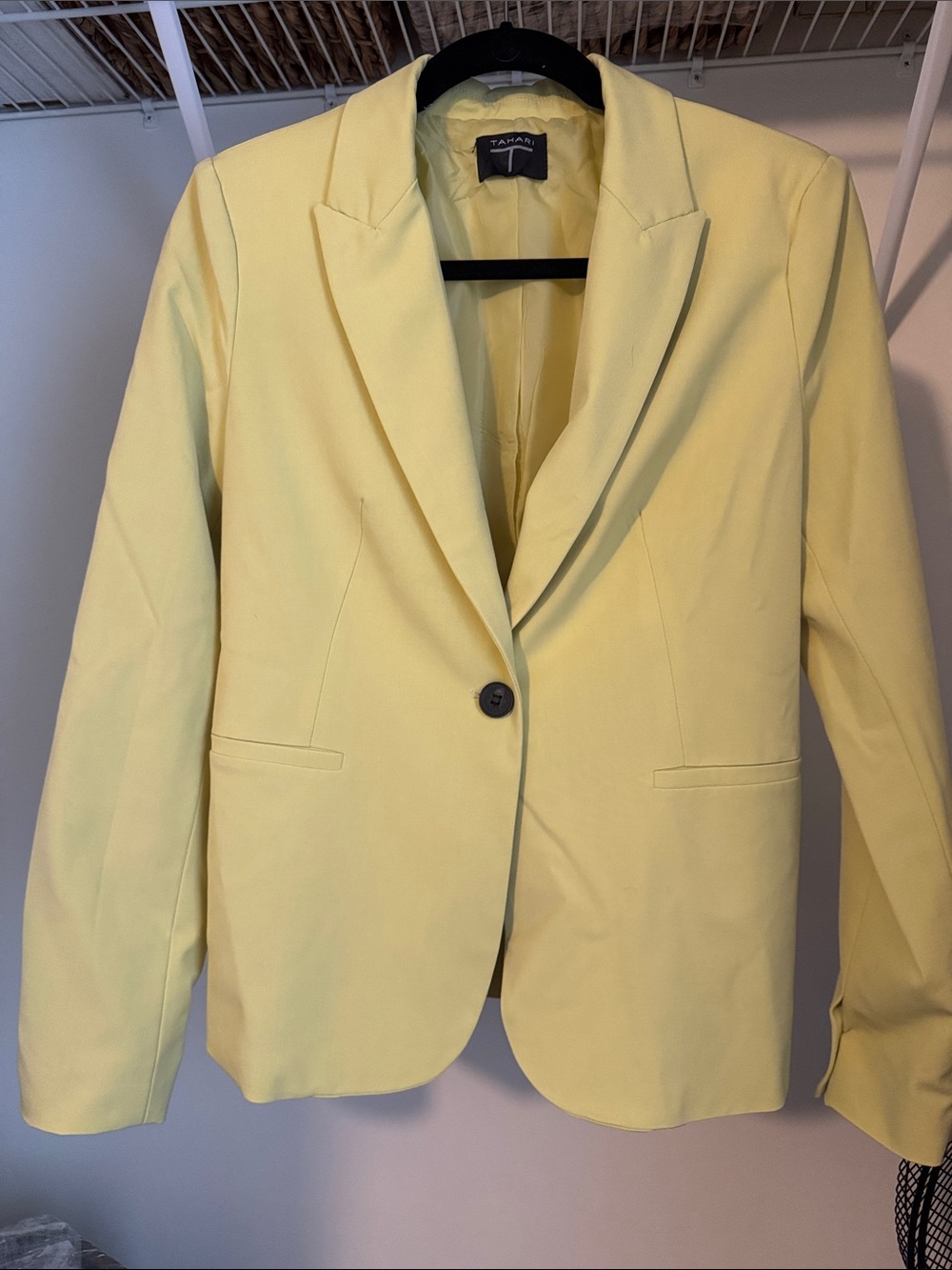 Tahari Pale Yellow Single-Button Blazer